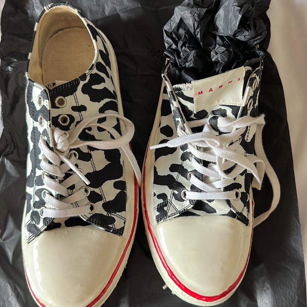 Marni collectible handmade designer, dip the front by hand